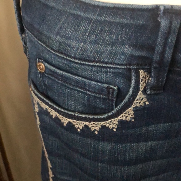 NYDJ Los Angeles Embroidered Alina Wide Cuff Ankle Lift x Tuck Jeans - Picture 3 of 10